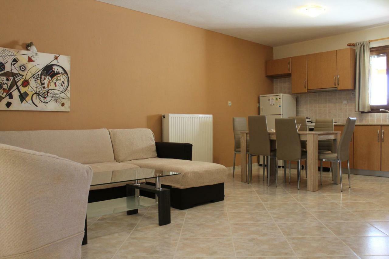Antelia Homes Skiathos Town Exterior photo